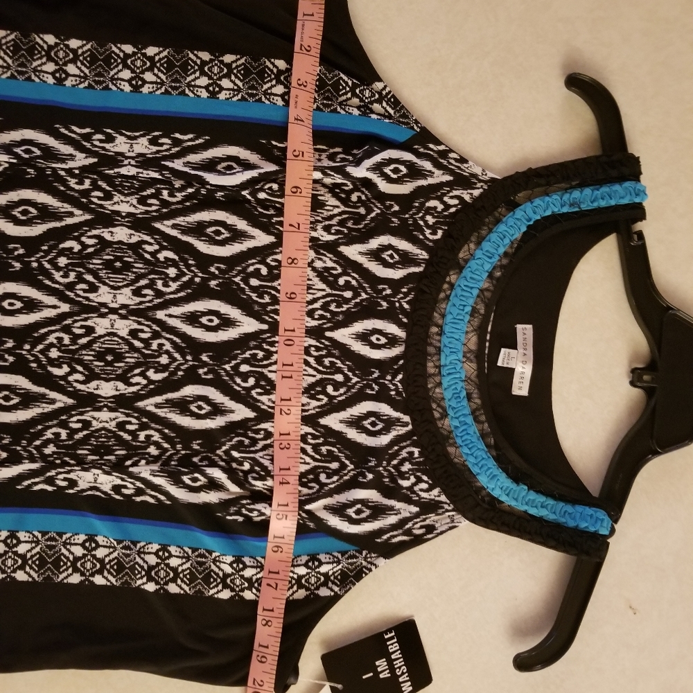Dress - Picture 2 of 2